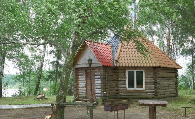 Адамово озеро