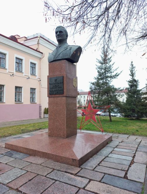 Памятник Соколовскому