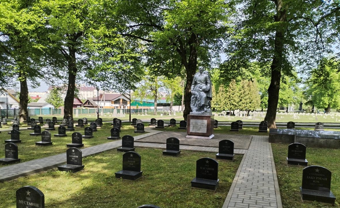 ВОИНСКОЕ КЛАДБИЩЕ ул. Белуша
